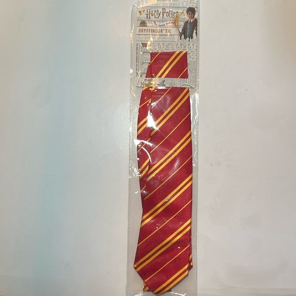 Harry Potter GRYFFINDOR TIE 4+ - Picture 1 of 4